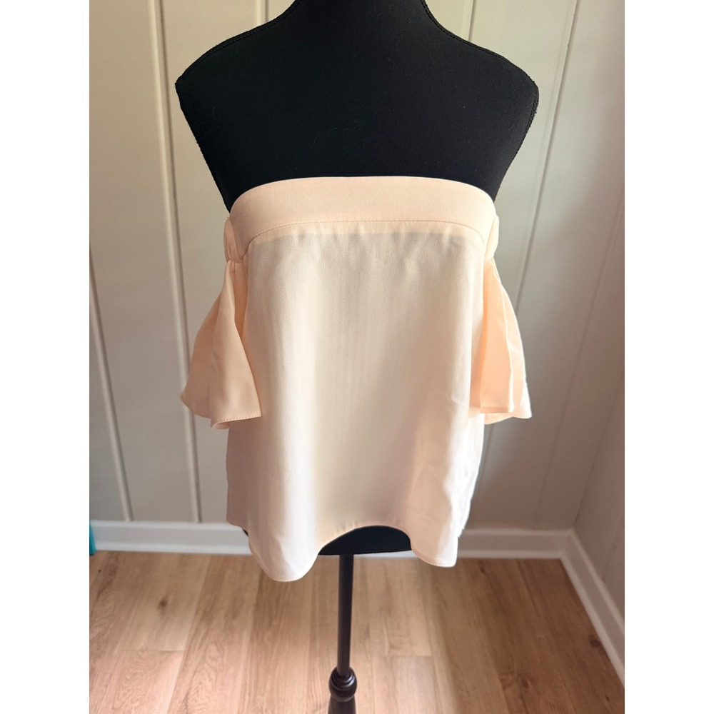 Topshop Ivory Off The Shoulder Flutter Sleeve Blouse NWT Size US 4